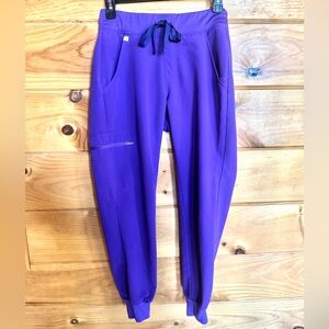 Figs Digital Grape Zamora™ - Petite Jogger Scrub Pants XS Petite